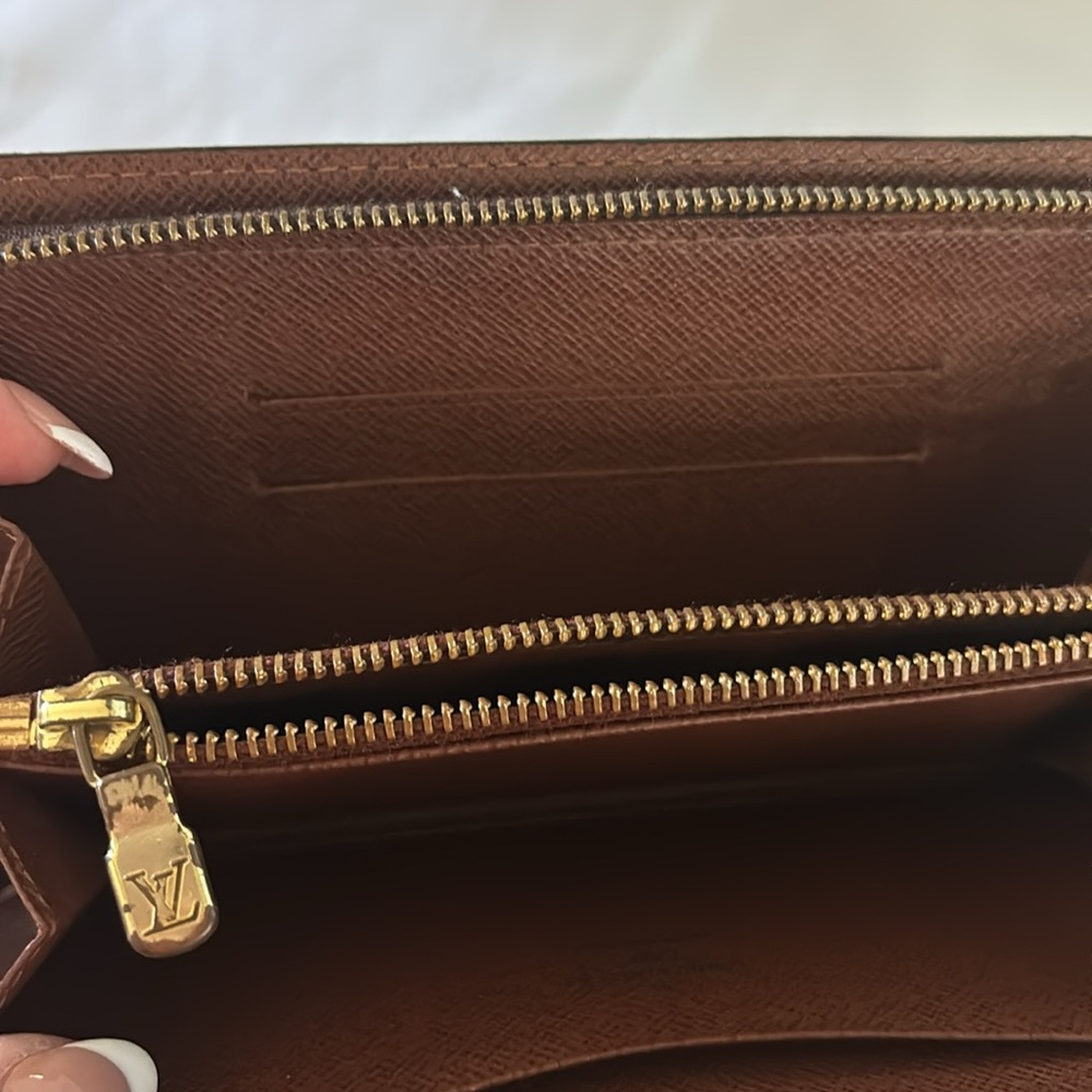 LOUIS VUITTON VINTAGE MONOGRAM ZIPPY WALLET EUC AUTHENTIC - Picture 13 of 17